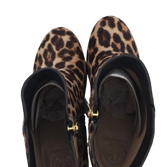 Tory Burch Leopard Calf Hair Ankle Boots Womens 6 Block Heel Bow Detail NWOT - Picture 4 of 10